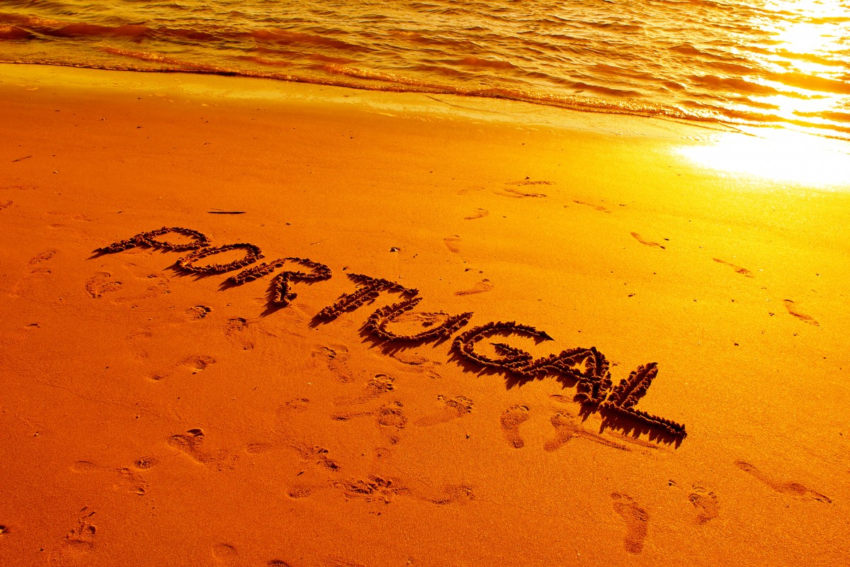 Algarve Yes Holidays portugal letter beach ingrina zavial salema